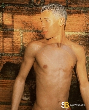 Bisexual Escort Lorenzo Campos 31yr - licking