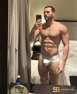 Gay Escort Antonio 30yr - licking