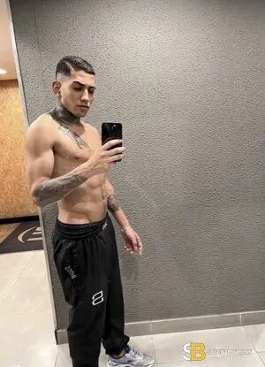 Bisexual Escort Arthur 24yr - role
