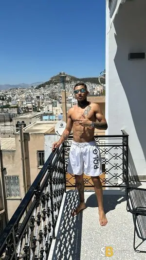 Bisexual Escort Arthur 24yr - licking