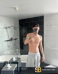 male escort Liverpool Thomas