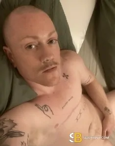 transgender (FTM) rent boy Brighton Bo