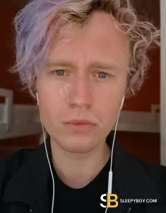 non-binary rent boy London Ronan