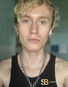 male rent boy London Ollie