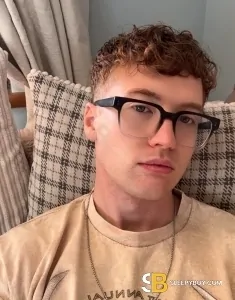 male rent boy Glasgow Alex