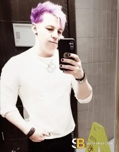 male rent boy Whitlawburn Xander