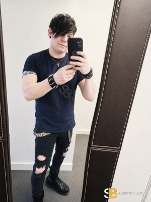 Bisexual Escort Xander 35yr - licking