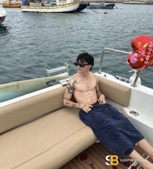Bisexual Escort Gabriel 23yr - licking