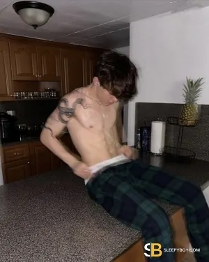 Bisexual Escort David-karl-masseurs 23yr - sucking