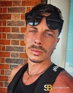 male escort Sutton Jay