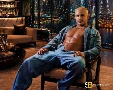 Bisexual Escort Marcello 27yr - sucking