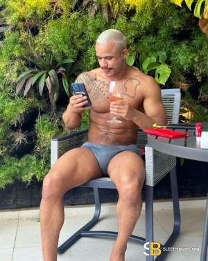 Bisexual Escort Marcello 27yr - sucking