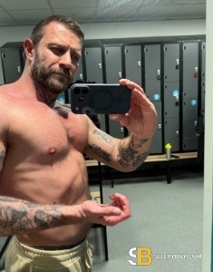 male escort Edinburgh Troy