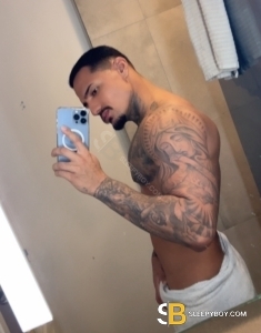male escort Leeds Diogoferraz