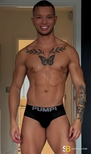 Gay Escort Samuel 27yr - licking