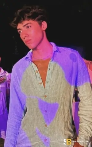 Gay Escort Cayque 21yr - licking