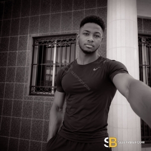 Gay Escort Patrice 25yr - role