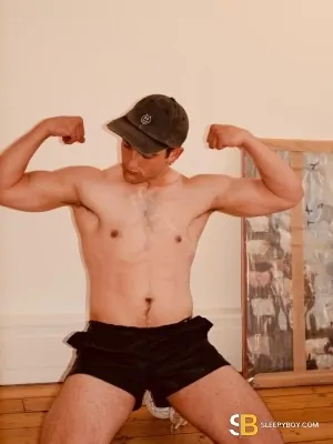 Gay Escort Max 22yr - licking