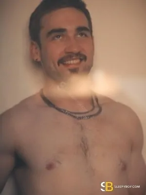 Gay Escort Max 22yr - role