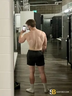 Gay Escort Max 22yr - licking