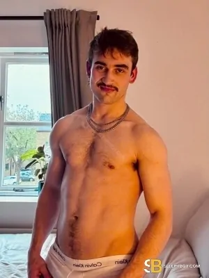 Gay Escort Max 22yr - licking