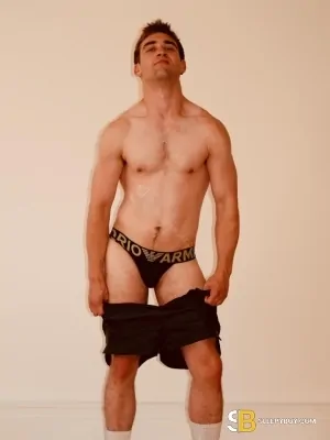 Gay Escort Max 22yr - sucking