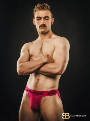 Gay Escort Max 22yr - role