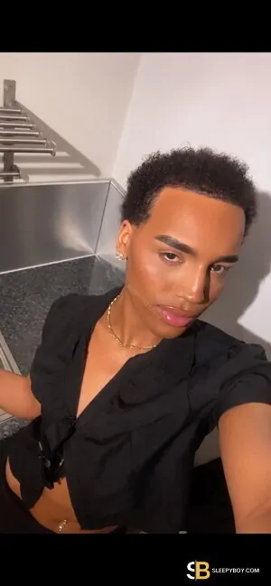 Gay Escort Tyla 21yr - rimming