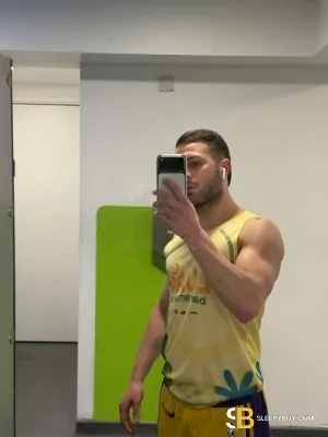 Bisexual Escort Alessio 25yr - sucking