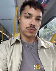 male rent boy London Leonardo