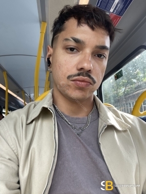 Gay Escort Leonardo 28yr - role