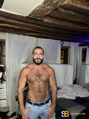 Bisexual Escort Moustapha 29yr - role