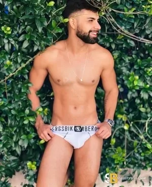 Bisexual Escort Kevin 33yr - sucking
