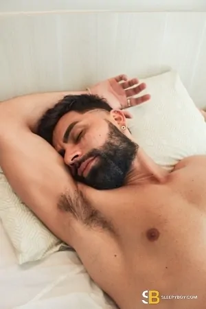 Bisexual Escort Kevin 33yr - licking