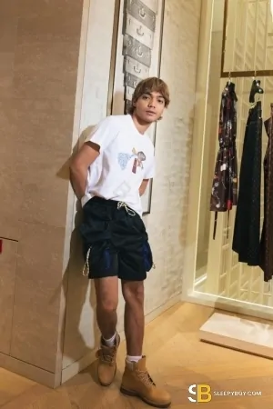 Gay Escort Muhaimin 30yr - role