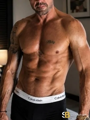 Gay Escort Micky 47yr - licking