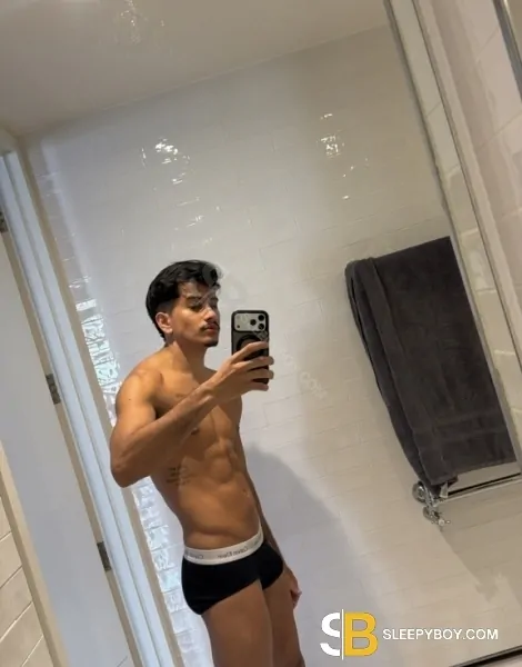 male rent boy London Guilherme