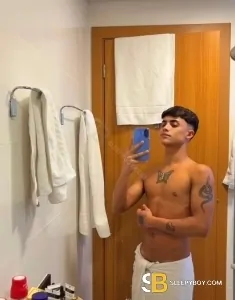 male escort London Henrique