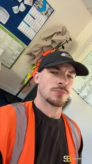Gay Escort Theo 25yr - role