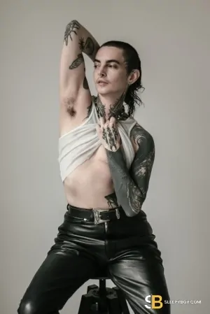 Bisexual Escort Silas 29yr - role