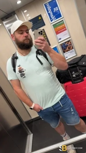 Gay Escort Adam 32yr - double penetration