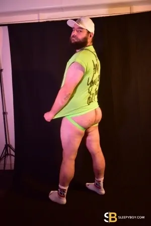 Gay Escort Adam 32yr - exhibitionist