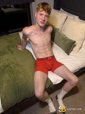 Gay Escort Gaby 22yr - blowjob