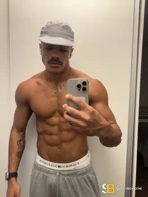 Bisexual Escort Matheus 26yr - licking