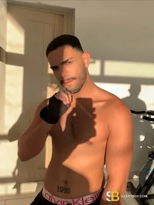 Bisexual Escort Brunno 28yr - licking