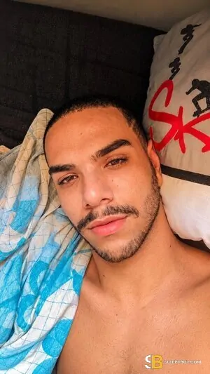 Bisexual Escort Brunno 28yr - licking