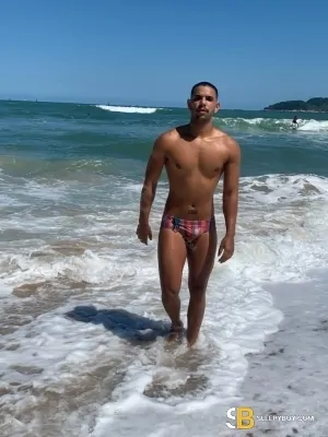 Bisexual Escort Brunno 28yr - licking
