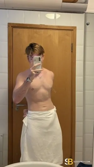 Bisexual Escort Gui Gorgel 21yr - double penetration
