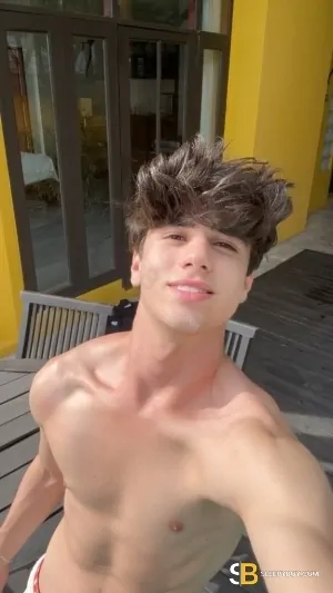 Bisexual Escort Gustavo 20yr - role