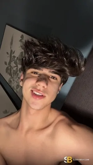 Bisexual Escort Gustavo 20yr - role